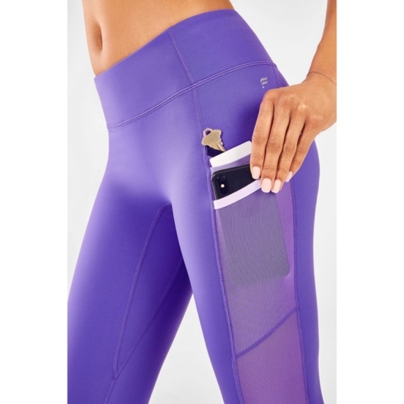 Fabletics Trinity Mid-Rise Pocket 7/8 multi pocket mesh inset - Picture 3 of 7